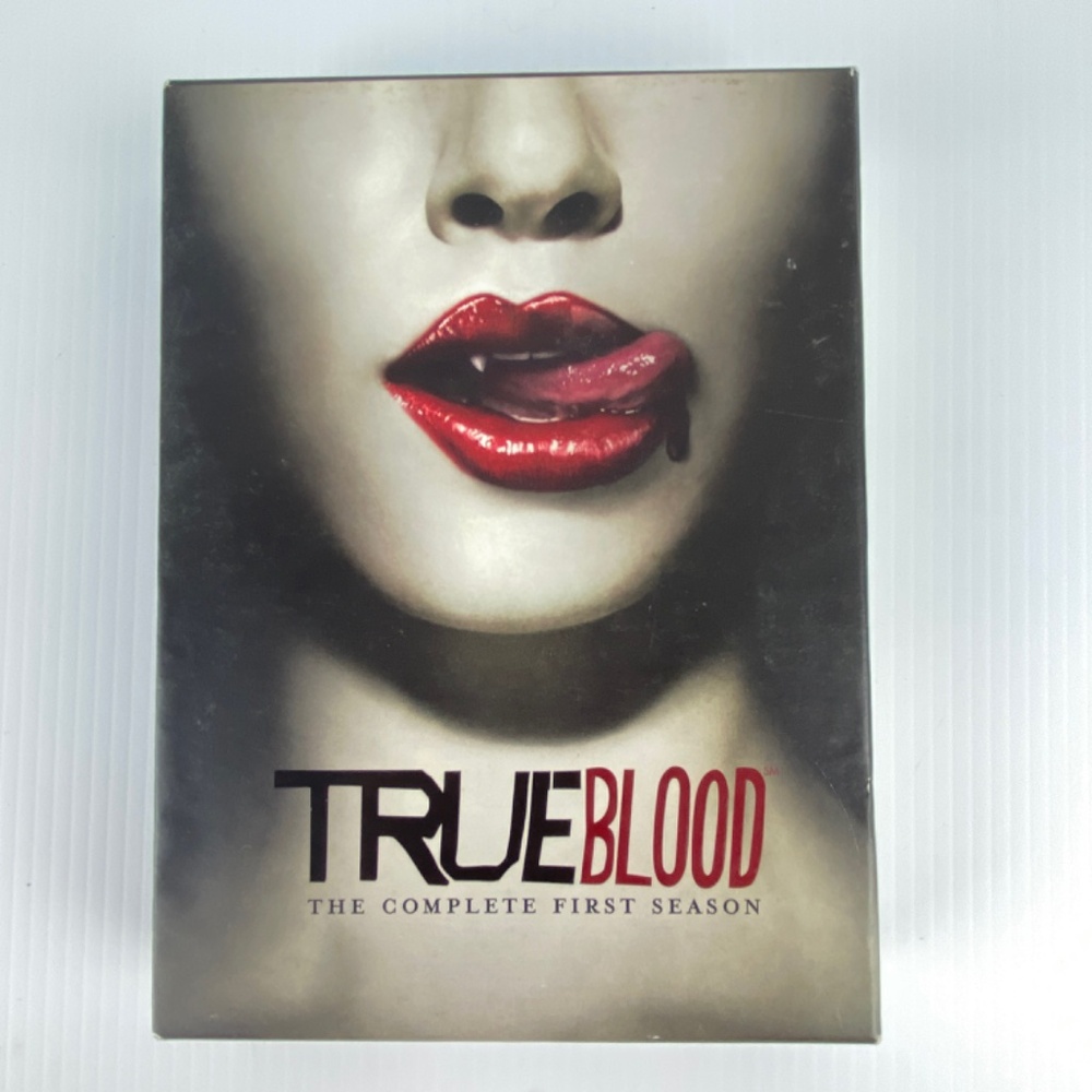 True Blood Complete First Season 1 on DVD 5-Disc Set - 2009